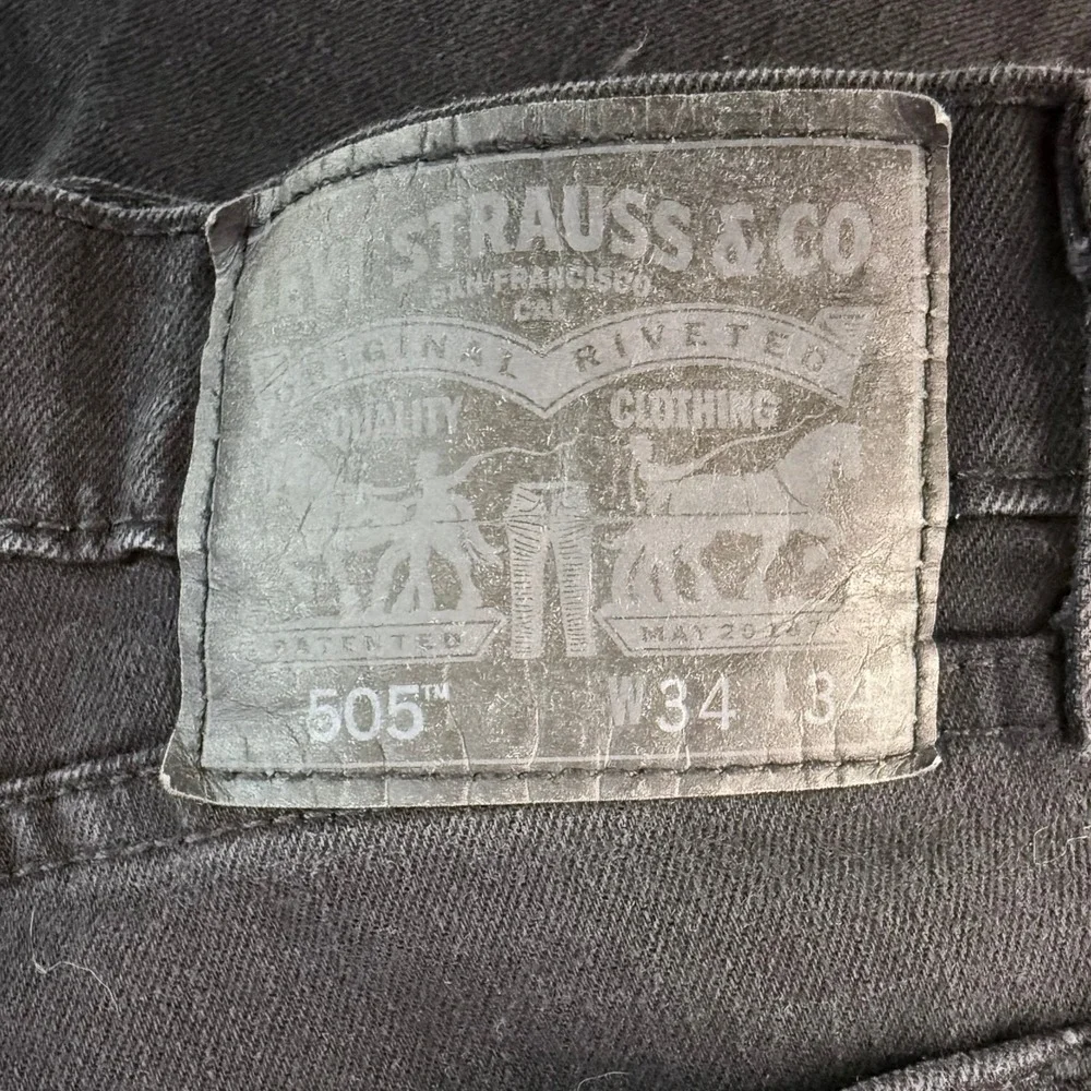 Levis 505 Regular Fit Jeans Mens 34x34 Black Straight Leg Stretch Denim Grunge